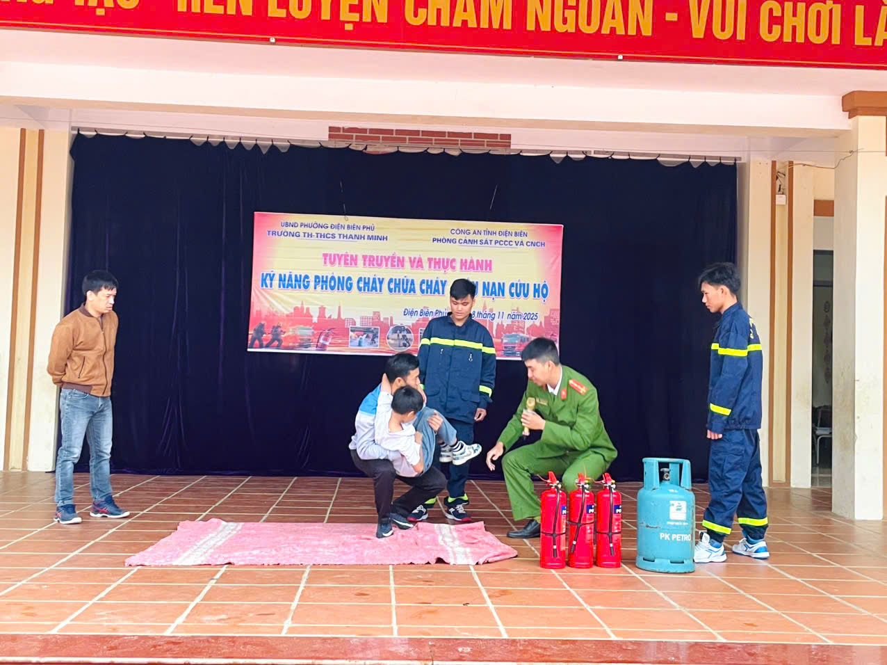 HOẠT ĐỘNG TUYÊN TRUYỀN THỰC HÀNH KỸ NĂNG PHÒNG CHÁY CHỮA CHÁY VÀ CỨU NẠN, CỨU HỘ NĂM 2025 TẠI TRƯỜNG TH-THCS THANH MINH